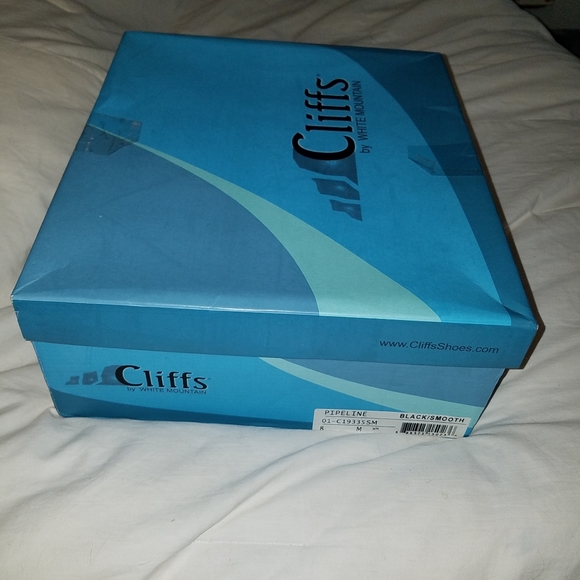 $137 off Retail🆕️ Cliffs Black Pipeline Zipper Boots👢firm price - Picture 7 of 8